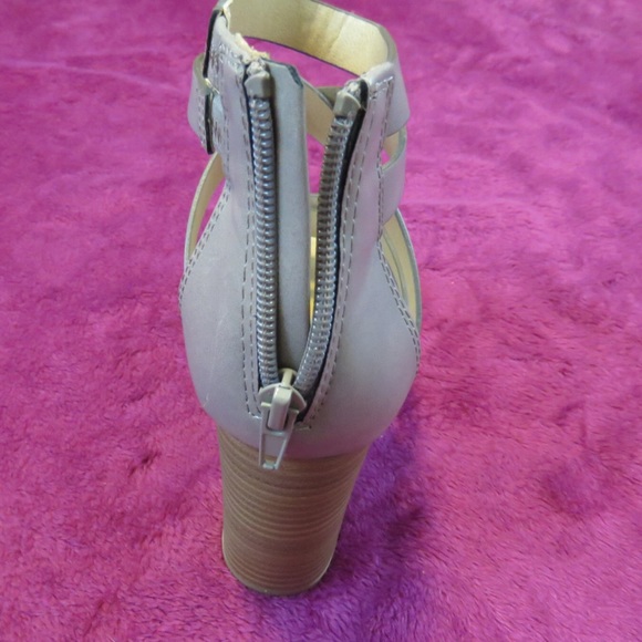 Worn Gray strappy heals with zipper in the back! - Picture 5 of 5